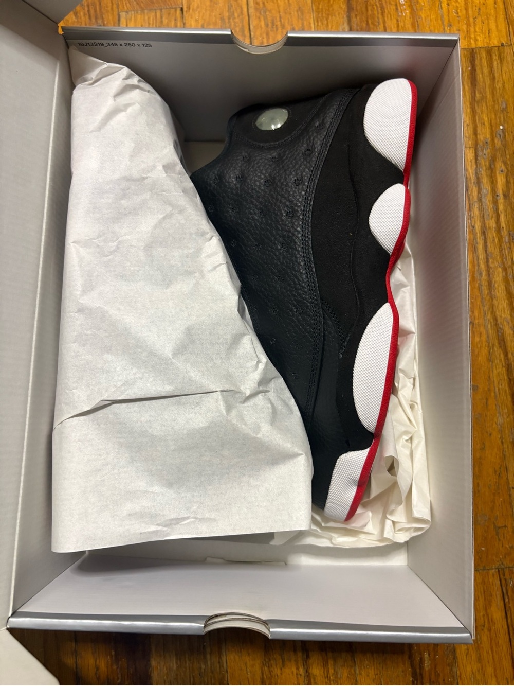 Men's Size 10 1/2 Jordan 13 “playoffs” Black and Red Retro Basketball Sneakers - Picture 3 of 15